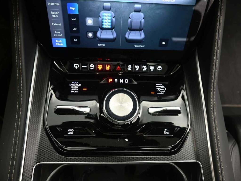 2024 Jeep Grand Wagoneer L Series II 4x4