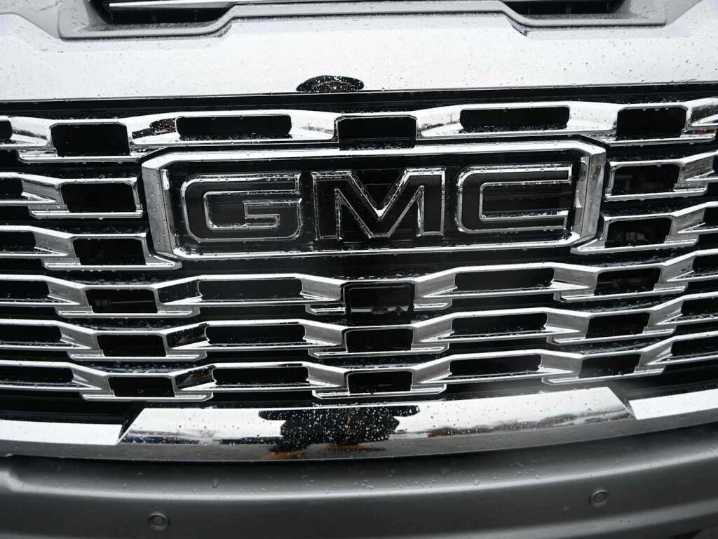 2026 GMC Sierra 2500HD Denali