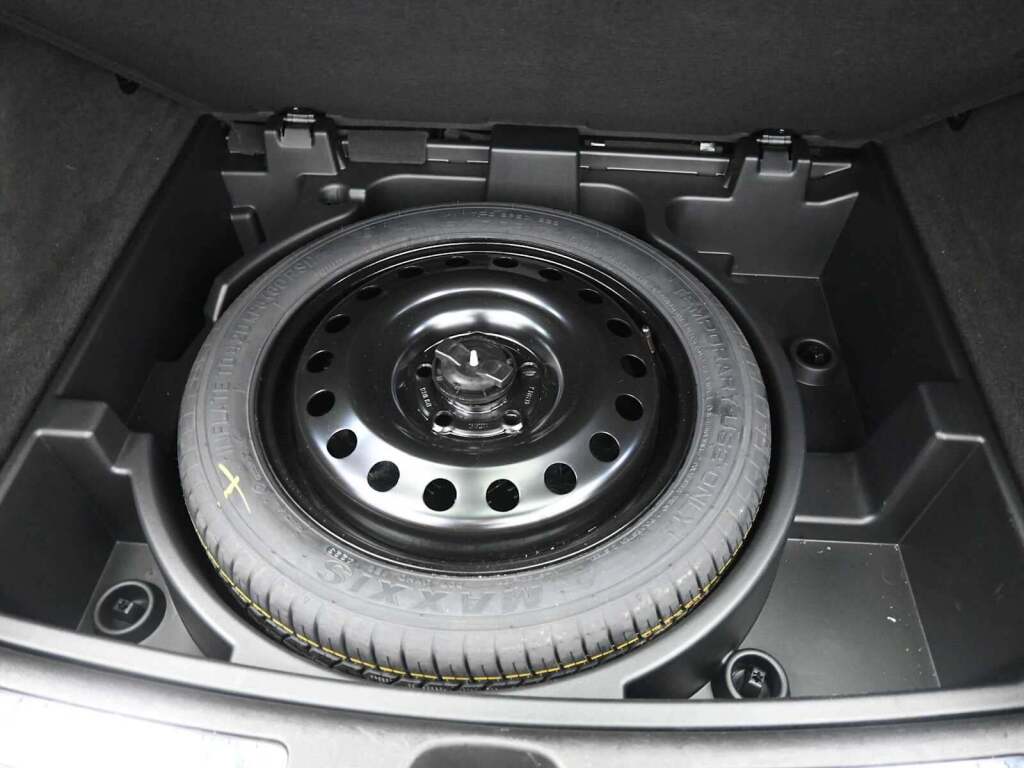 2024 Cadillac XT4 AWD Premium Luxury