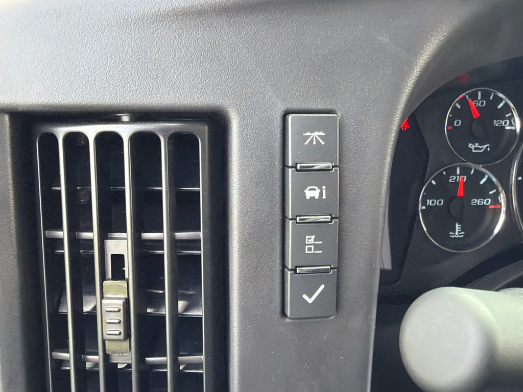 2025 Chevrolet Express Cargo RWD 2500 Regular Wheelbase WT