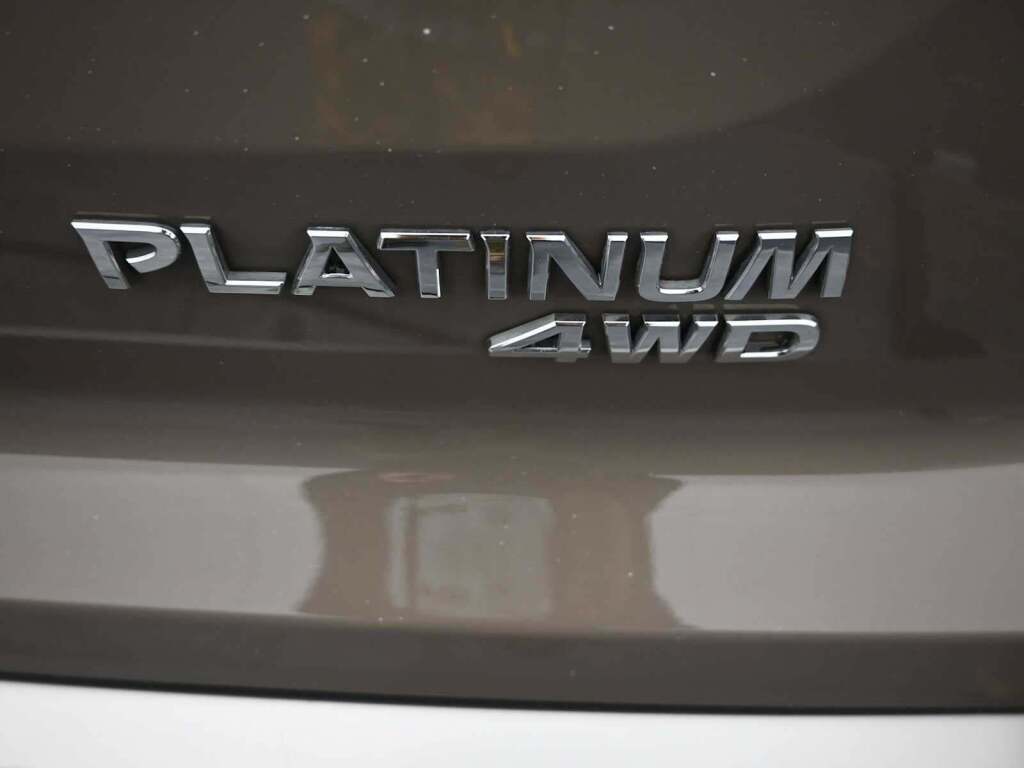2023 Nissan Pathfinder Platinum 4WD