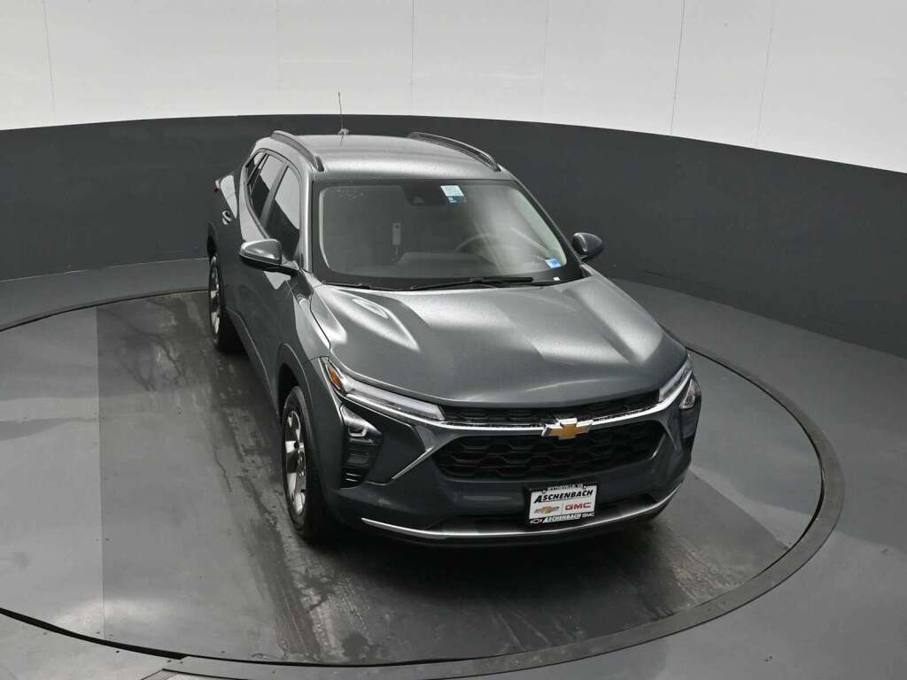 2026 Chevrolet Trax FWD LT