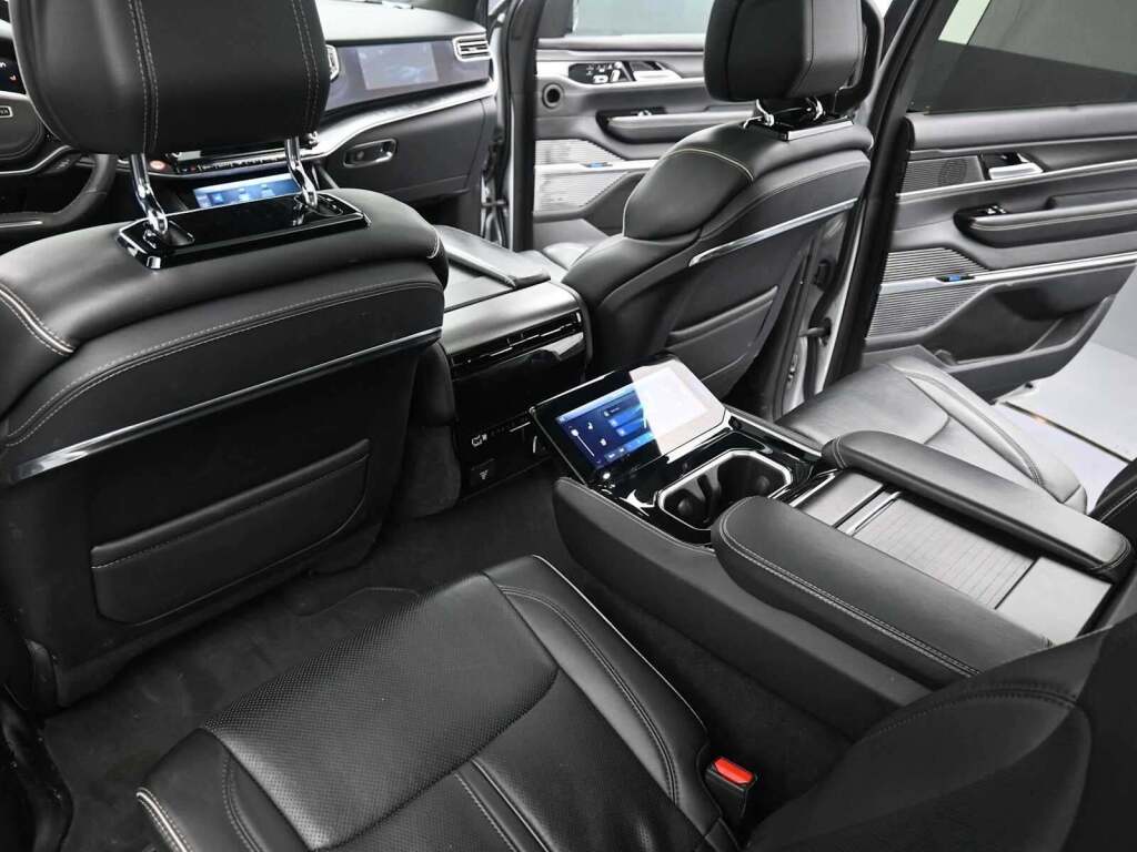 2024 Jeep Grand Wagoneer L Series II 4x4