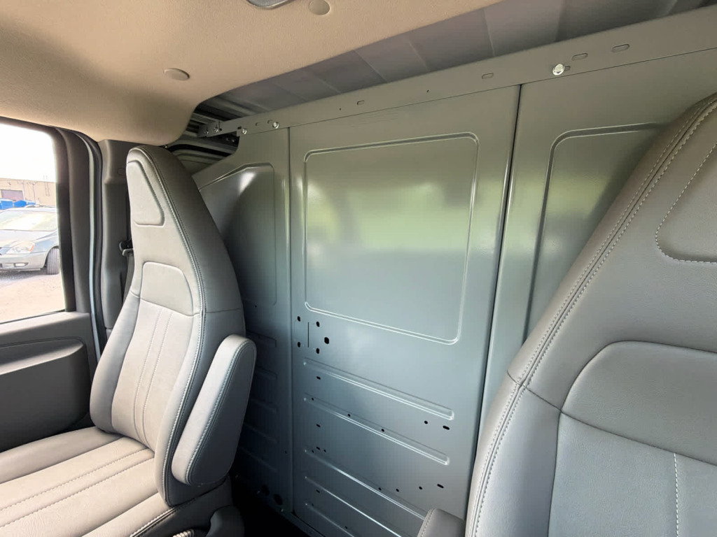 2025 Chevrolet Express Cargo RWD 2500 Regular Wheelbase WT