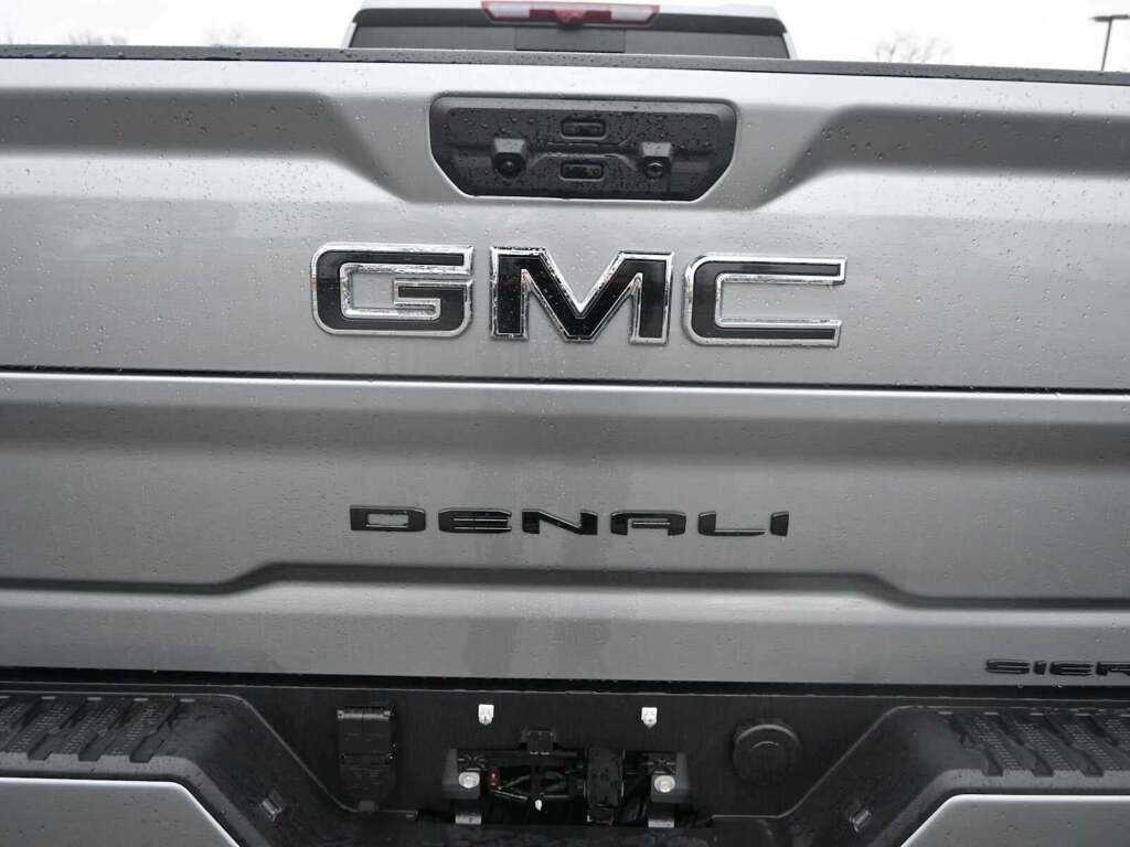 2026 GMC Sierra 2500HD Denali
