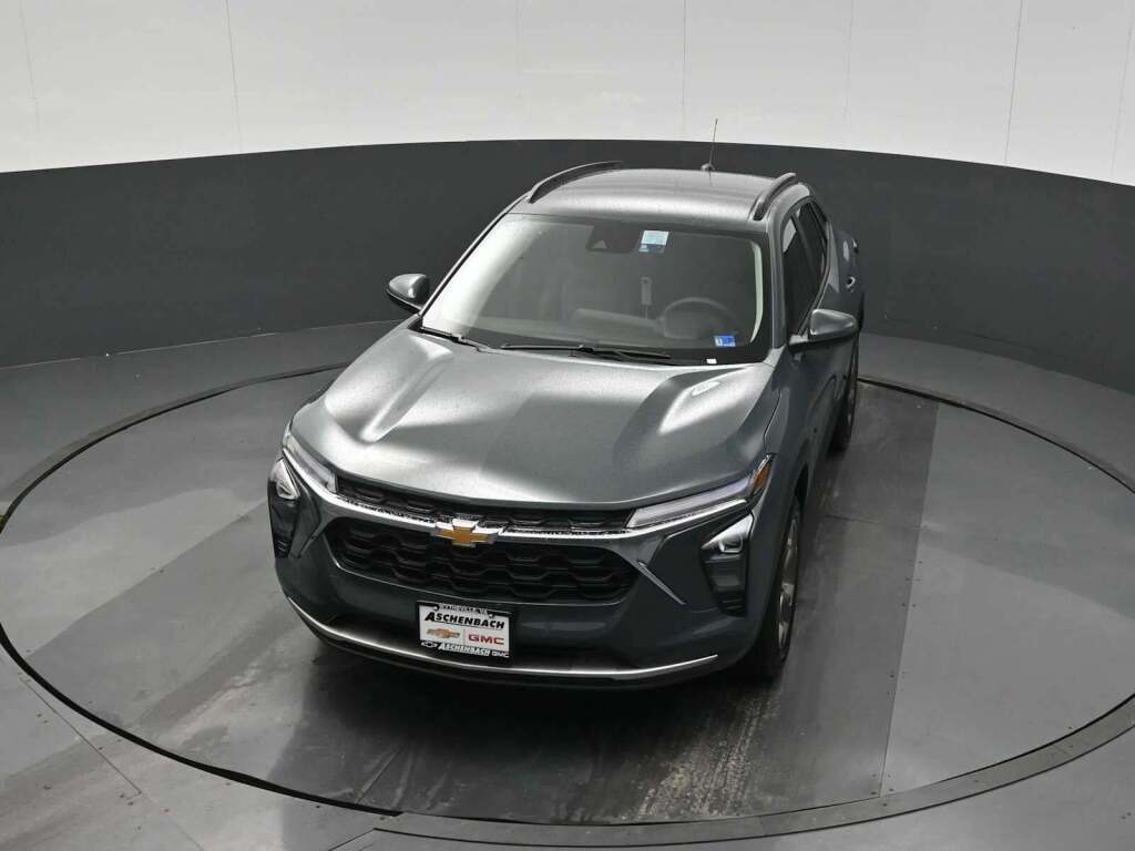 2026 Chevrolet Trax FWD LT