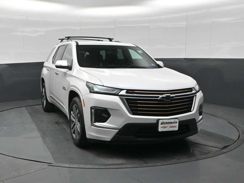 2023 Chevrolet Traverse AWD High Country