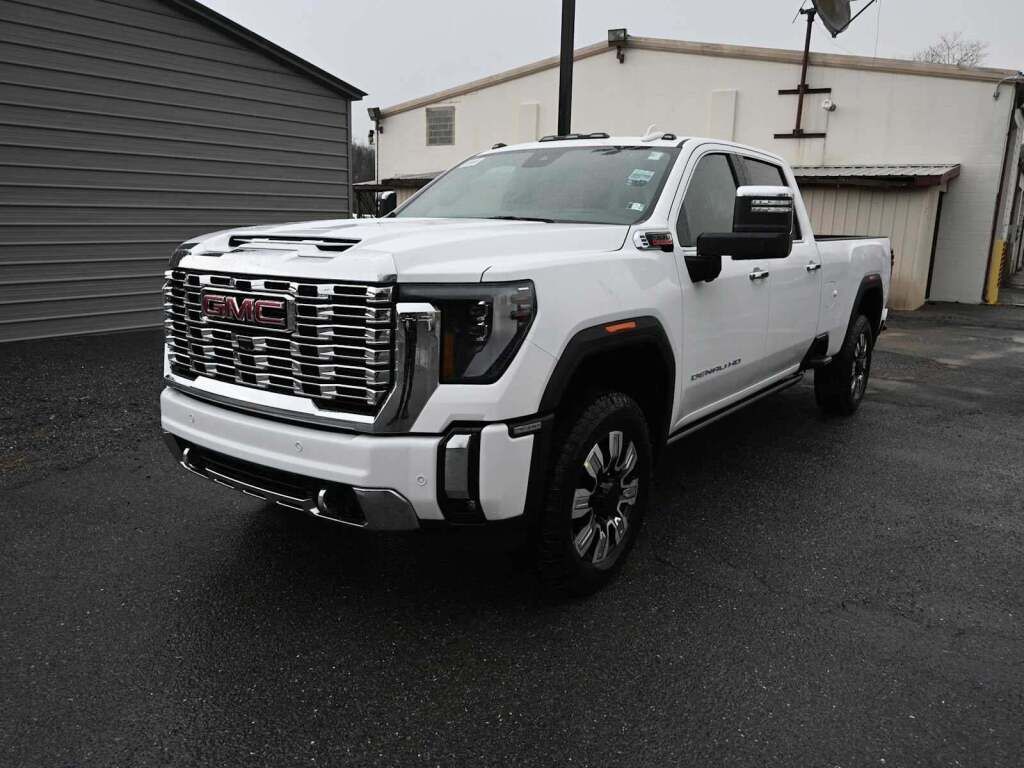2026 GMC Sierra 3500HD Denali