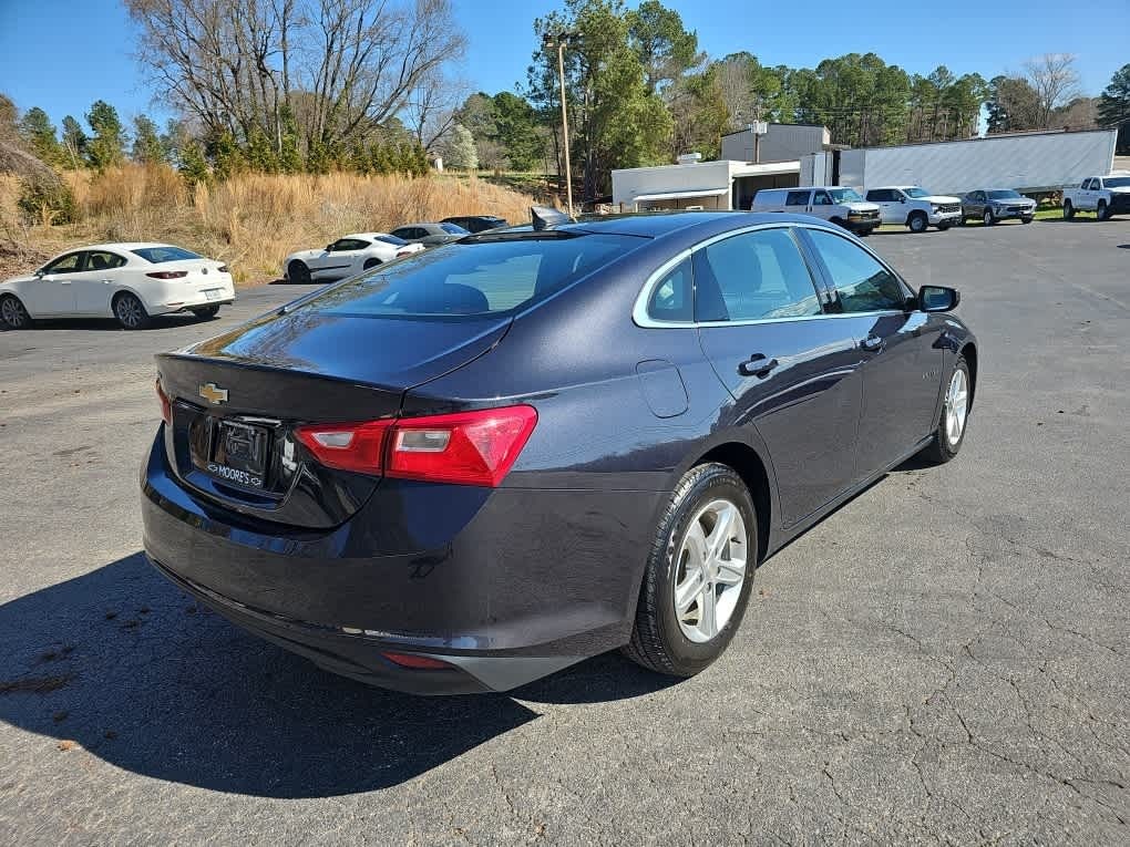 2022 Chevrolet Malibu FWD 1FL