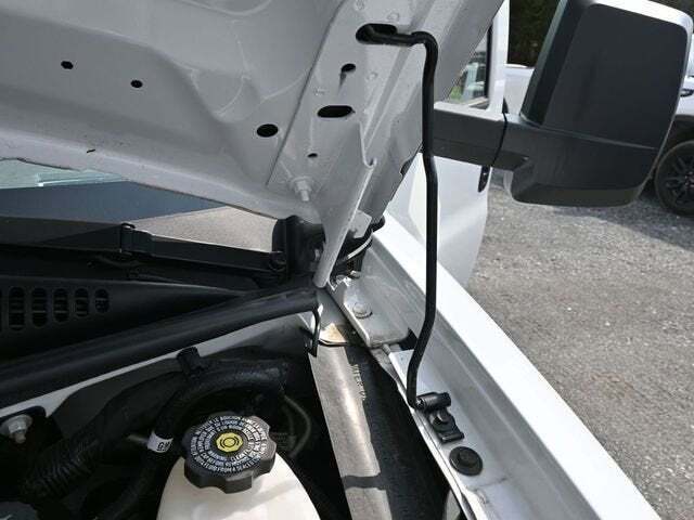 2024 GMC Savana Cutaway 4500 Van