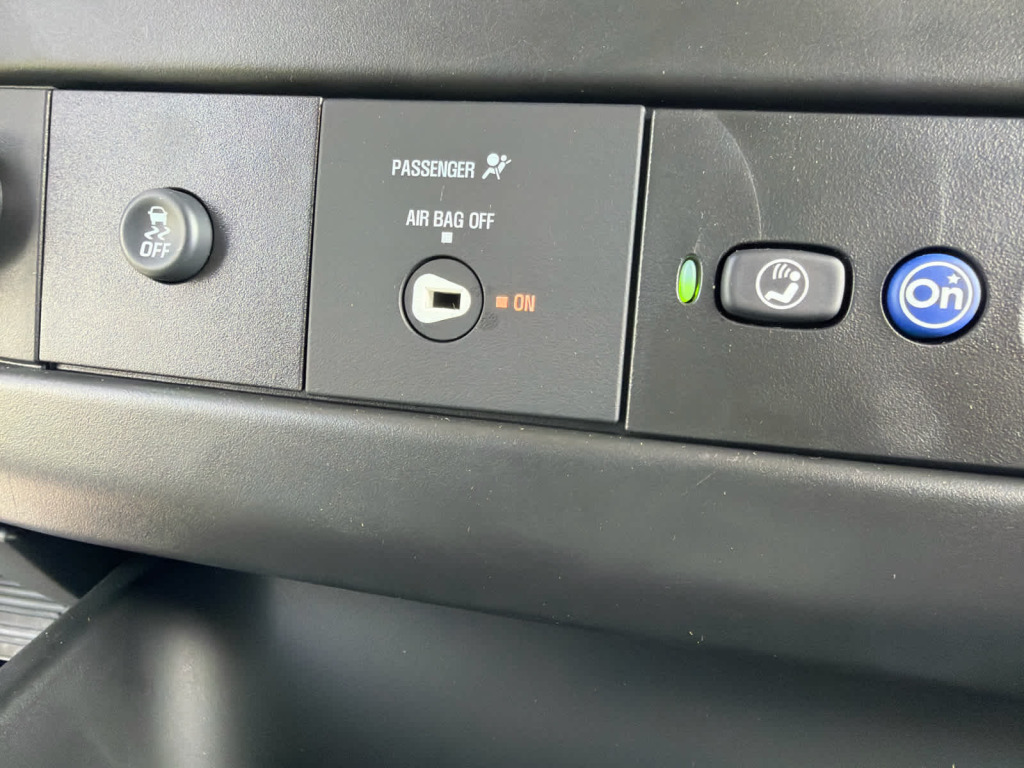 2025 Chevrolet Express Cargo RWD 2500 Regular Wheelbase WT