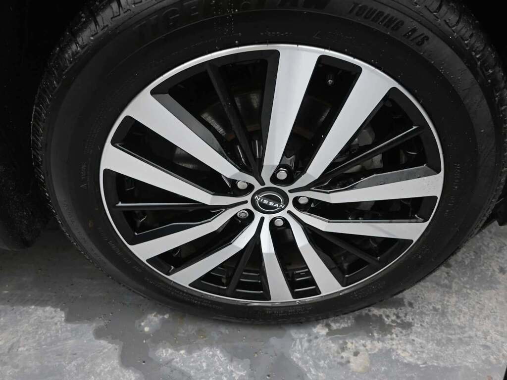 2023 Nissan Pathfinder Platinum 4WD