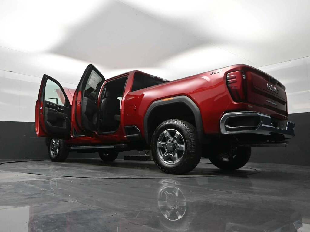 2026 GMC Sierra 2500HD SLT