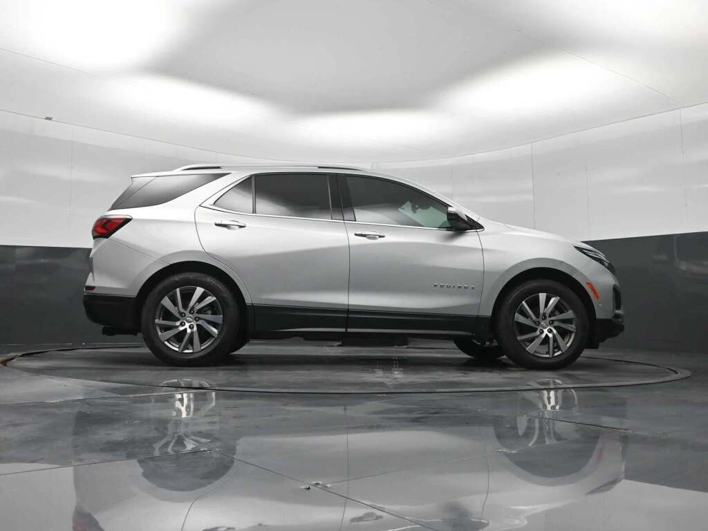 2022 Chevrolet Equinox AWD Premier