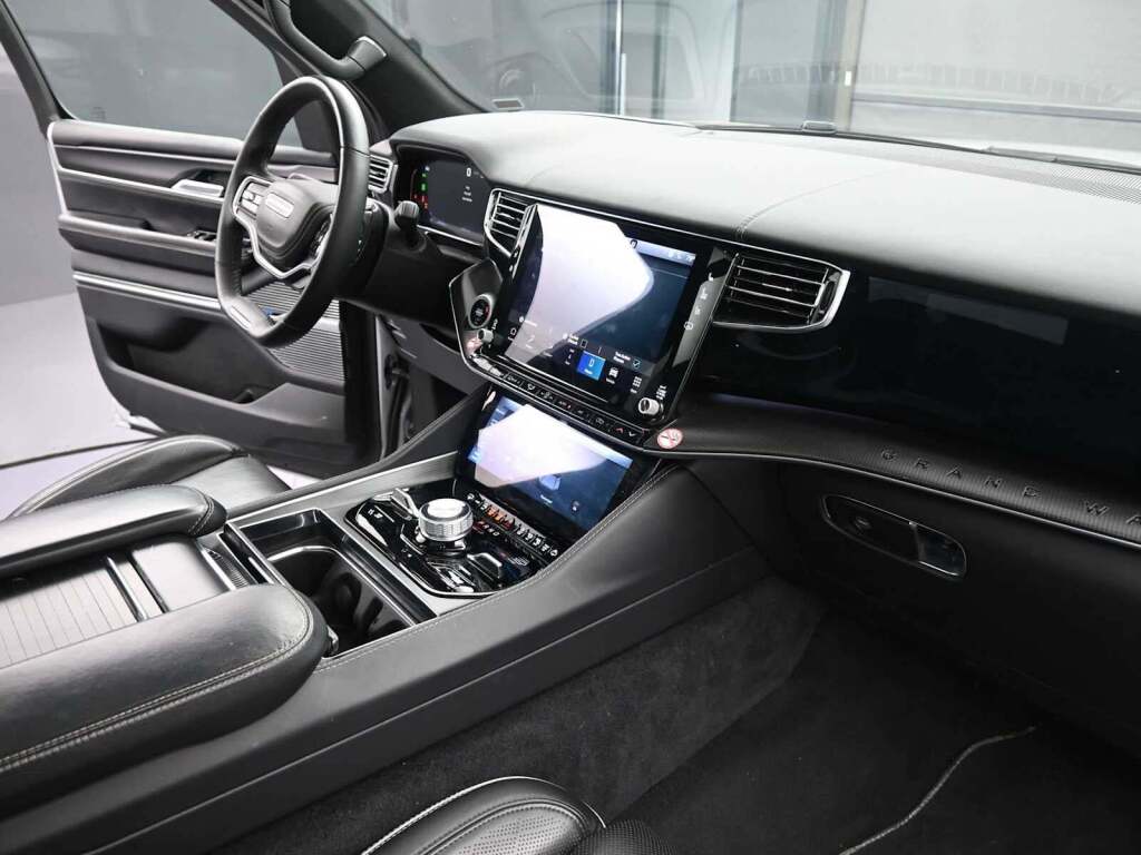 2024 Jeep Grand Wagoneer L Series II 4x4