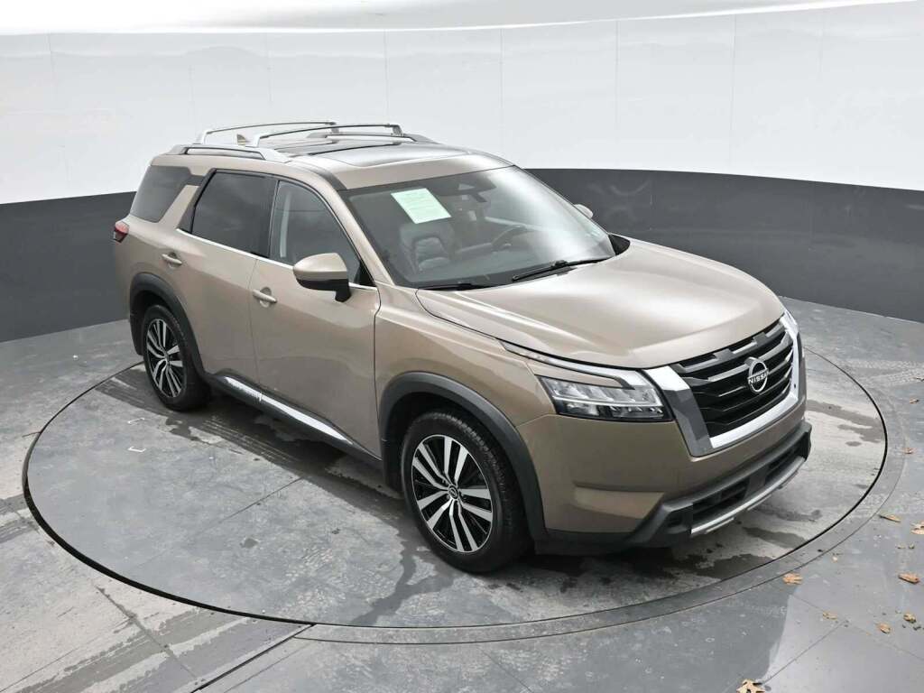 2023 Nissan Pathfinder Platinum 4WD