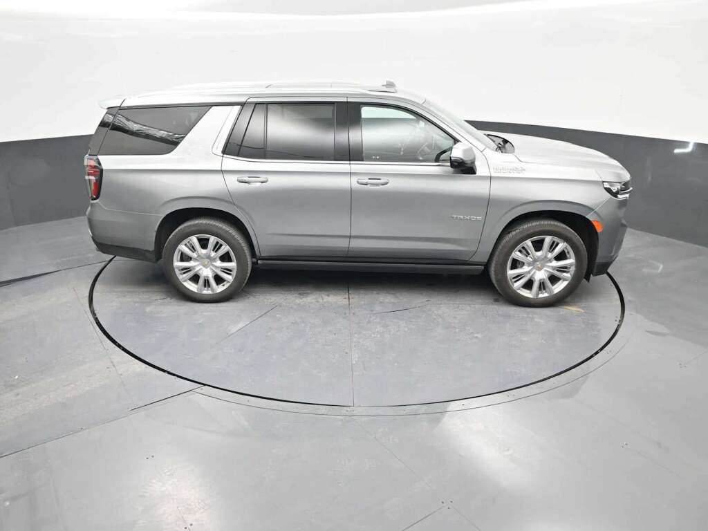 2024 Chevrolet Tahoe 4WD High Country