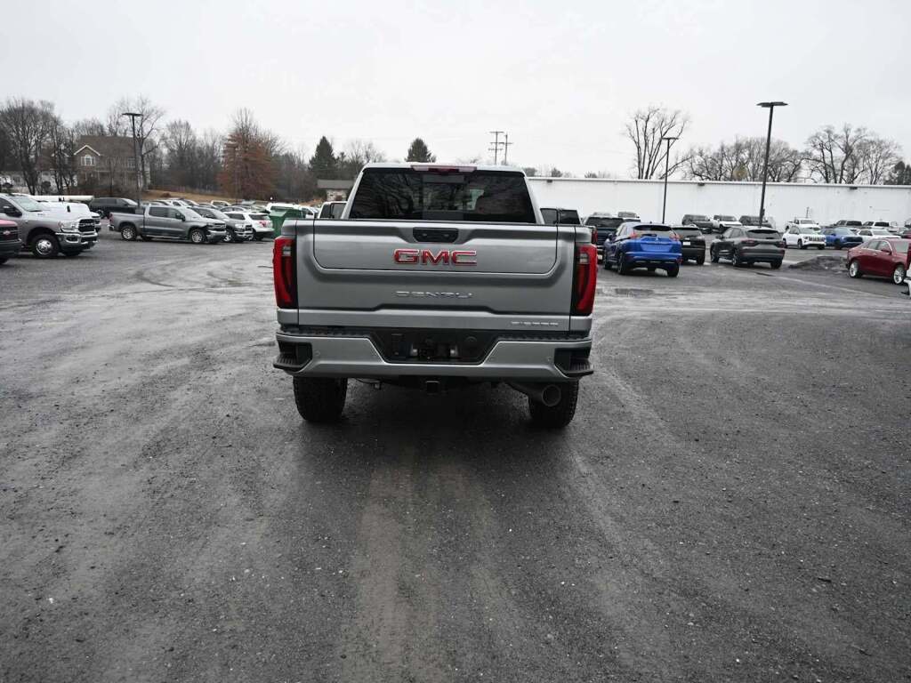 2026 GMC Sierra 2500HD Denali