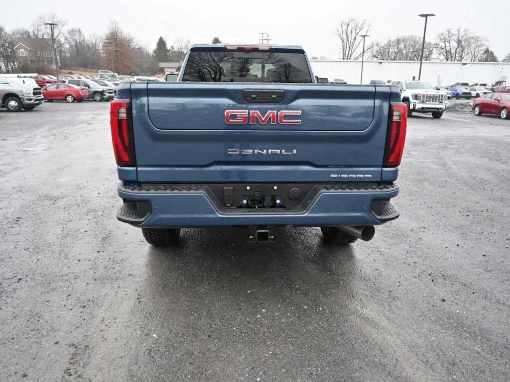 2026 GMC Sierra 3500HD Denali