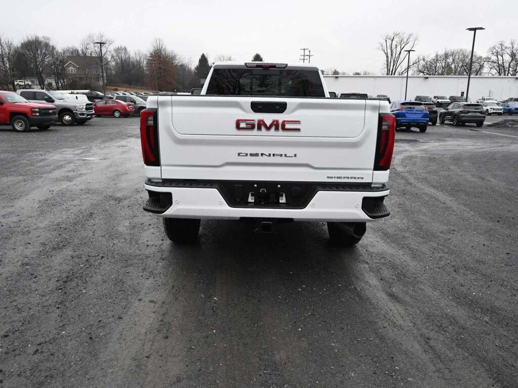 2026 GMC Sierra 3500HD Denali