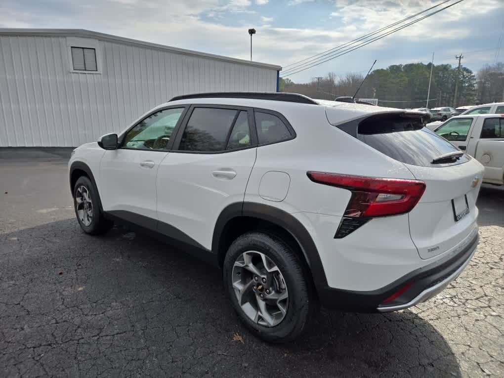2026 Chevrolet Trax FWD LT