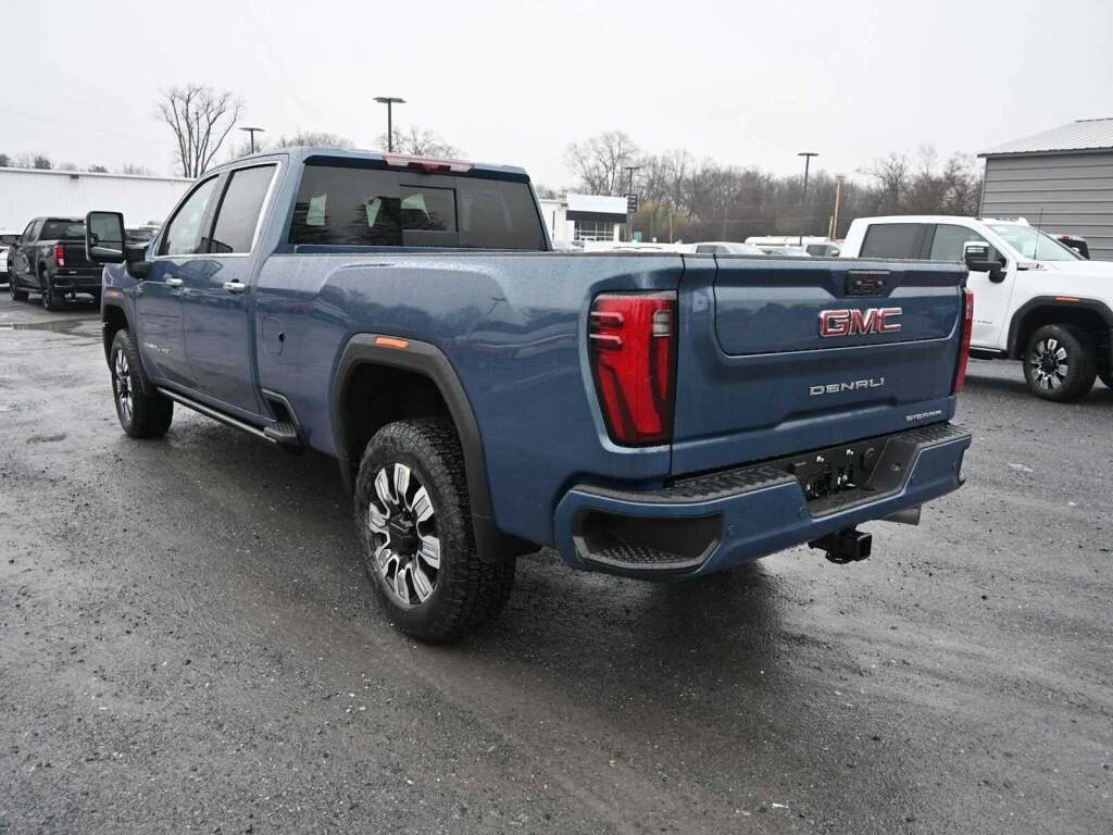 2026 GMC Sierra 3500HD Denali
