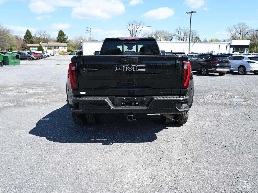 2026 GMC Sierra 3500HD Denali