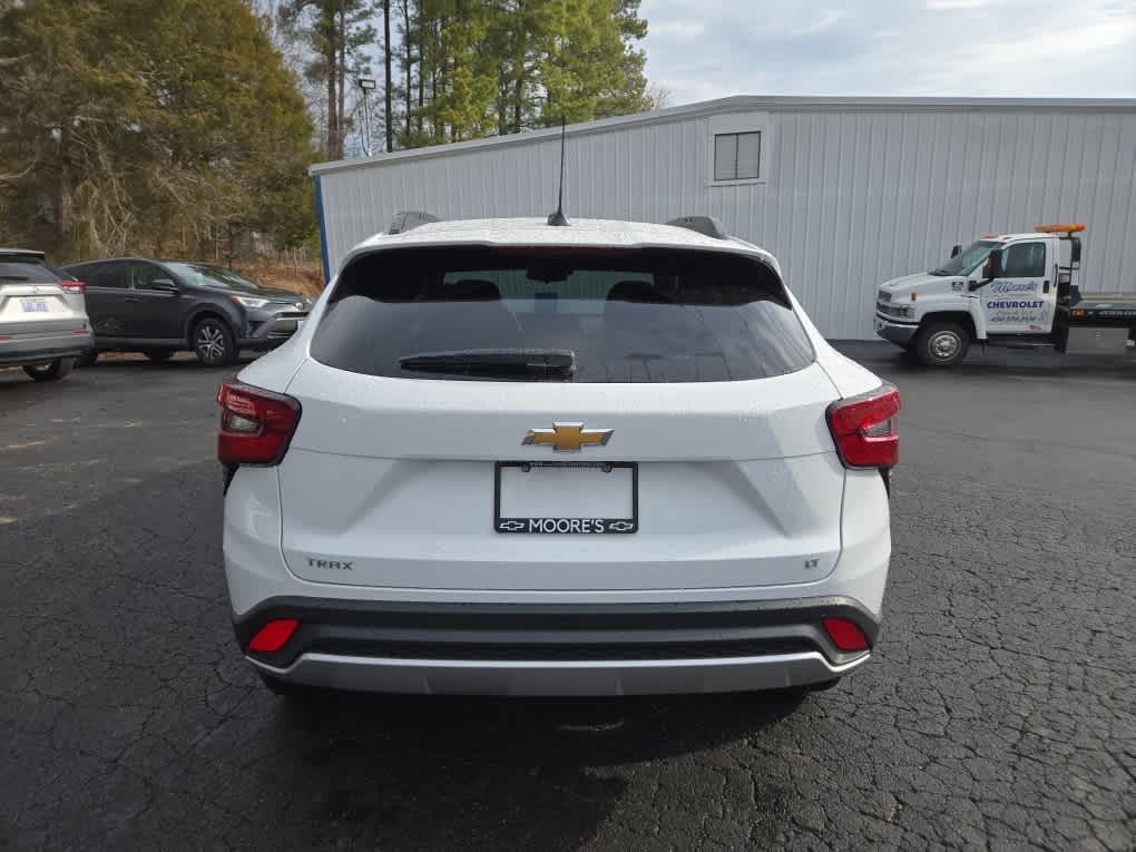 2026 Chevrolet Trax FWD LT