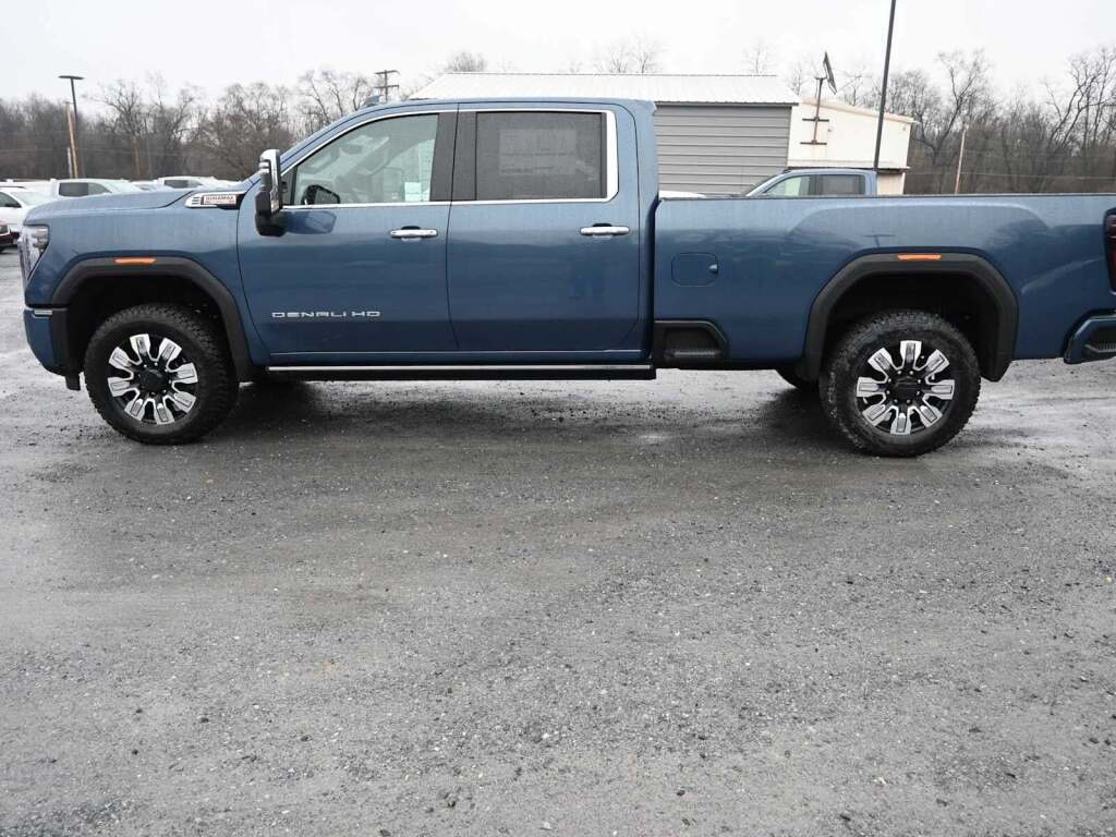 2026 GMC Sierra 3500HD Denali