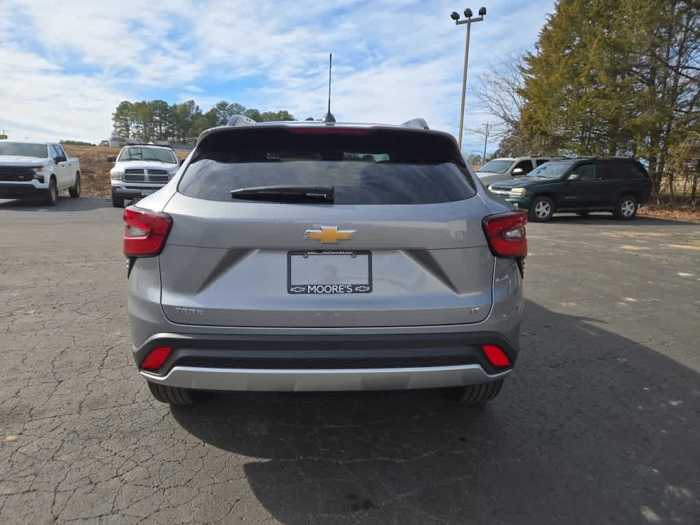 2026 Chevrolet Trax FWD LT