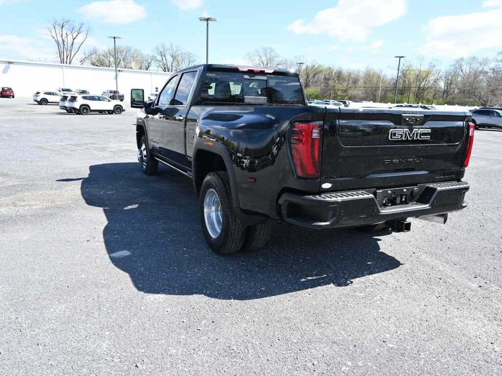 2026 GMC Sierra 3500HD Denali