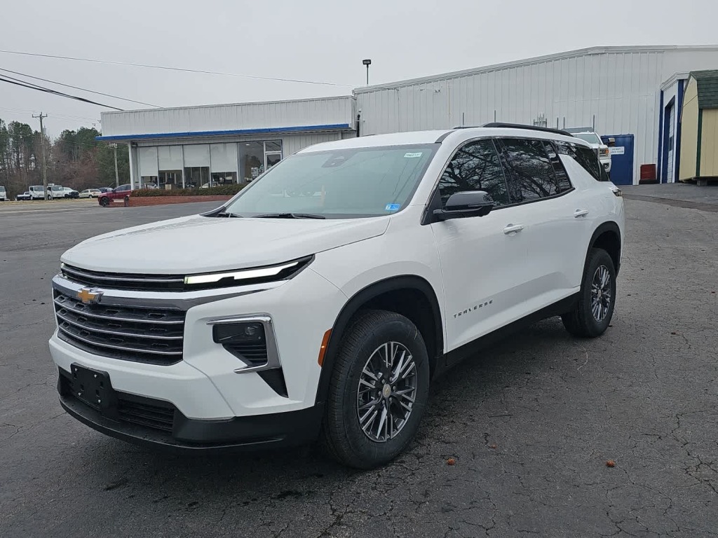 2026 Chevrolet Traverse FWD LT