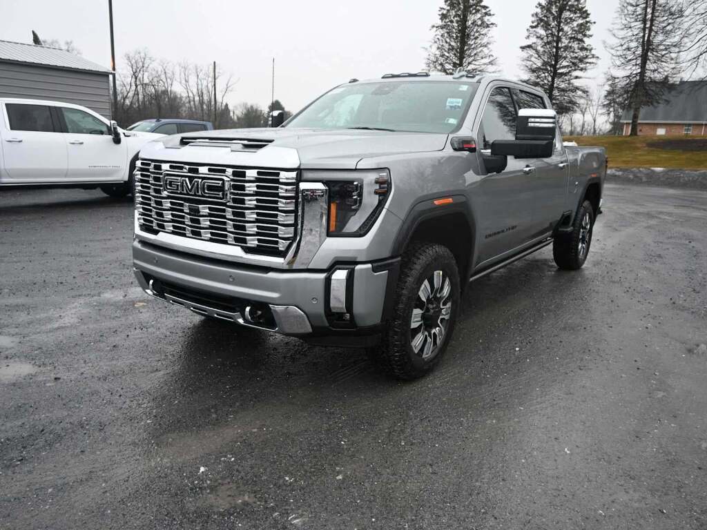 2026 GMC Sierra 2500HD Denali
