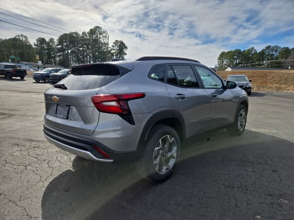 2026 Chevrolet Trax FWD LT
