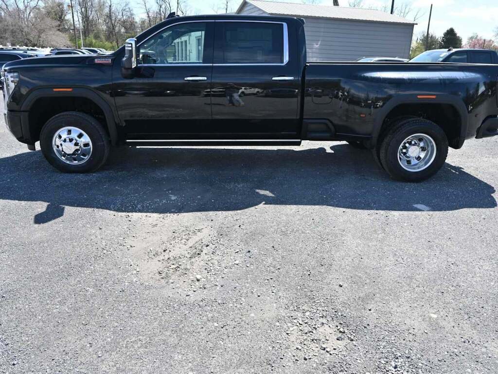 2026 GMC Sierra 3500HD Denali