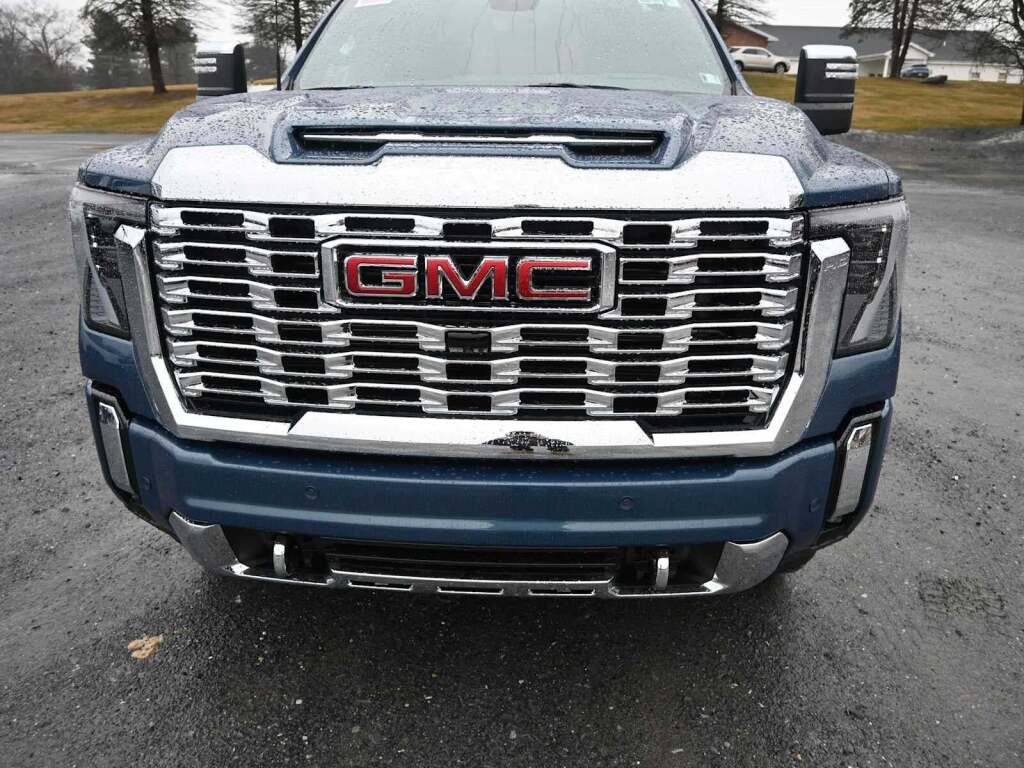 2026 GMC Sierra 3500HD Denali