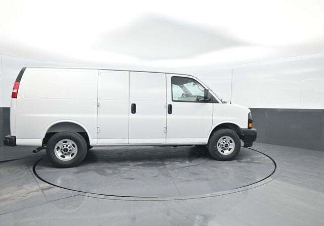 2025 GMC Savana Cargo RWD 2500 Regular Wheelbase Work Van