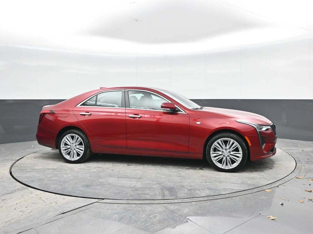 2026 Cadillac CT4 Premium Luxury RWD