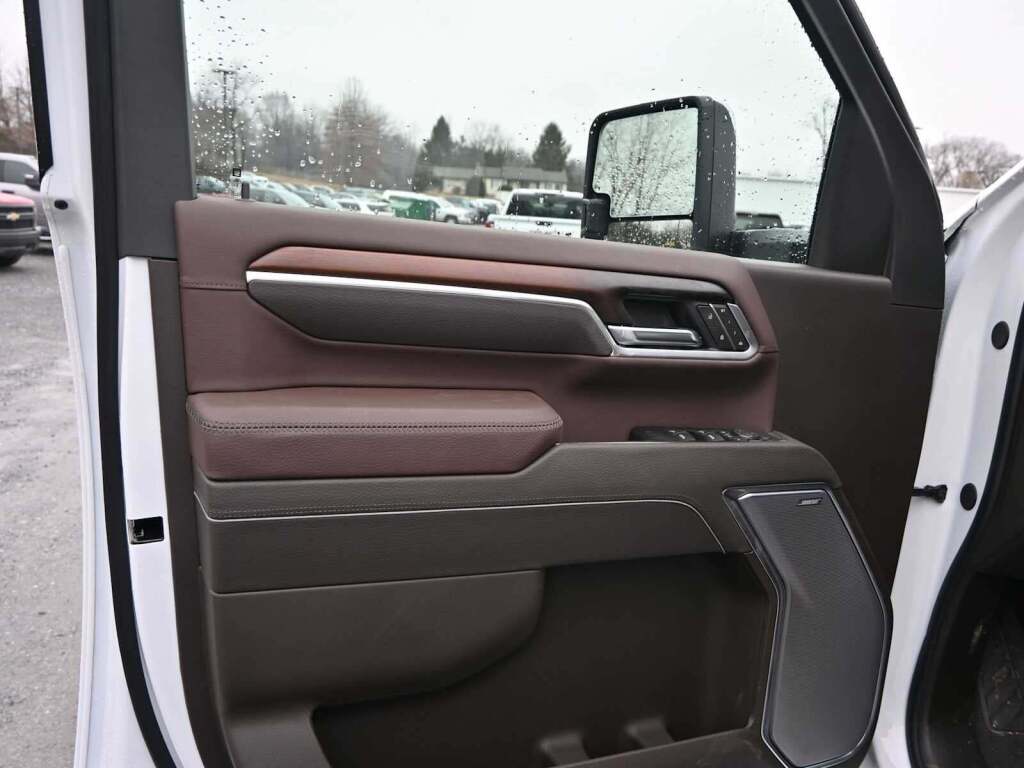 2026 GMC Sierra 3500HD Denali