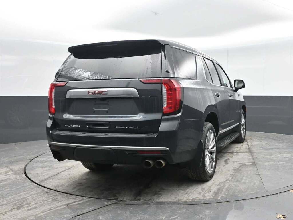 2021 GMC Yukon 4WD Denali