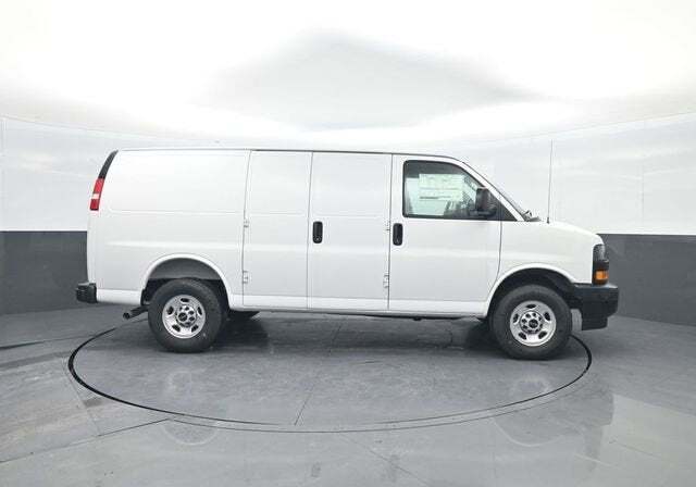2025 GMC Savana Cargo RWD 2500 Regular Wheelbase Work Van