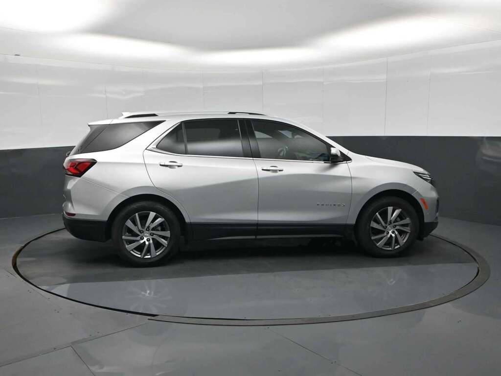2022 Chevrolet Equinox AWD Premier