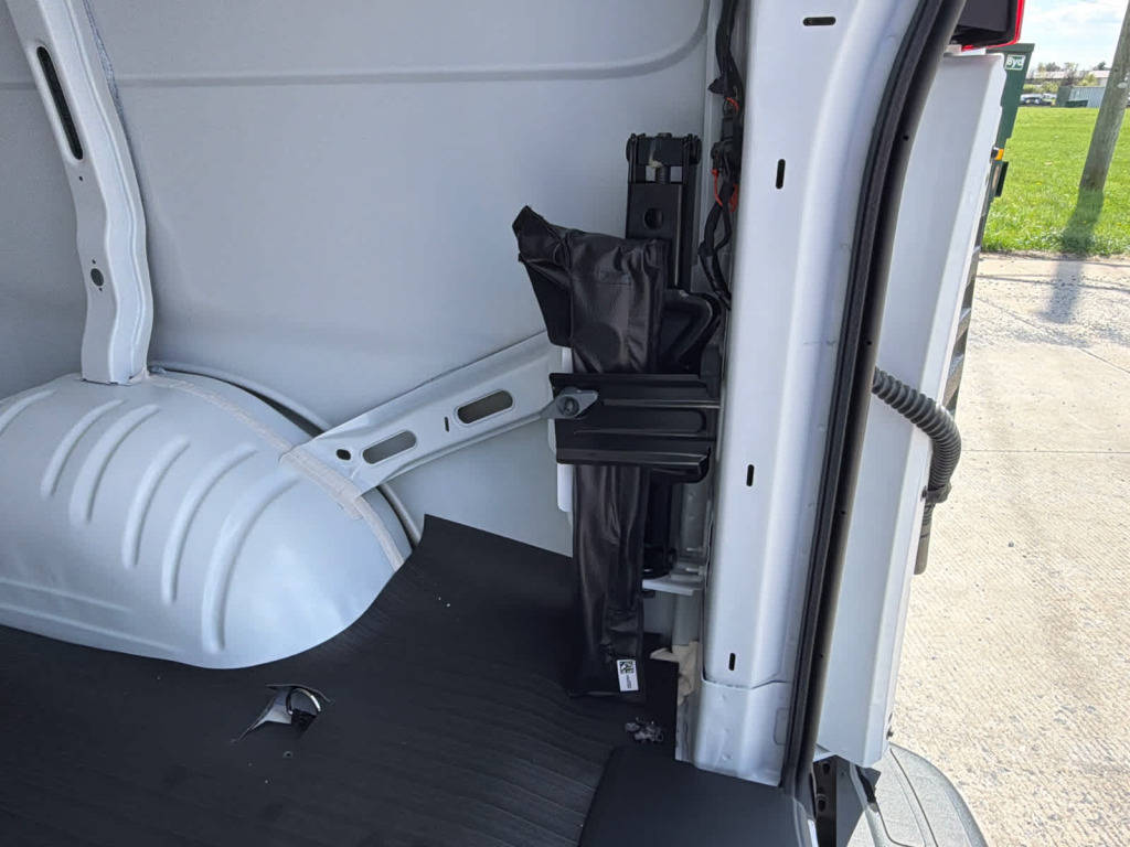 2025 Chevrolet Express Cargo RWD 2500 Regular Wheelbase WT