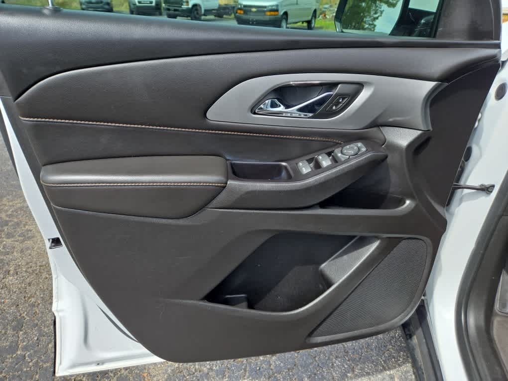 2020 Chevrolet Traverse FWD LT Cloth