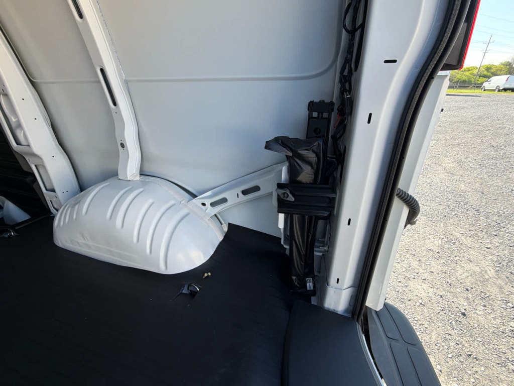 2025 Chevrolet Express Cargo RWD 2500 Regular Wheelbase WT