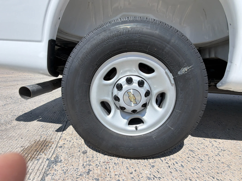 2025 Chevrolet Express Cargo RWD 2500 Regular Wheelbase WT