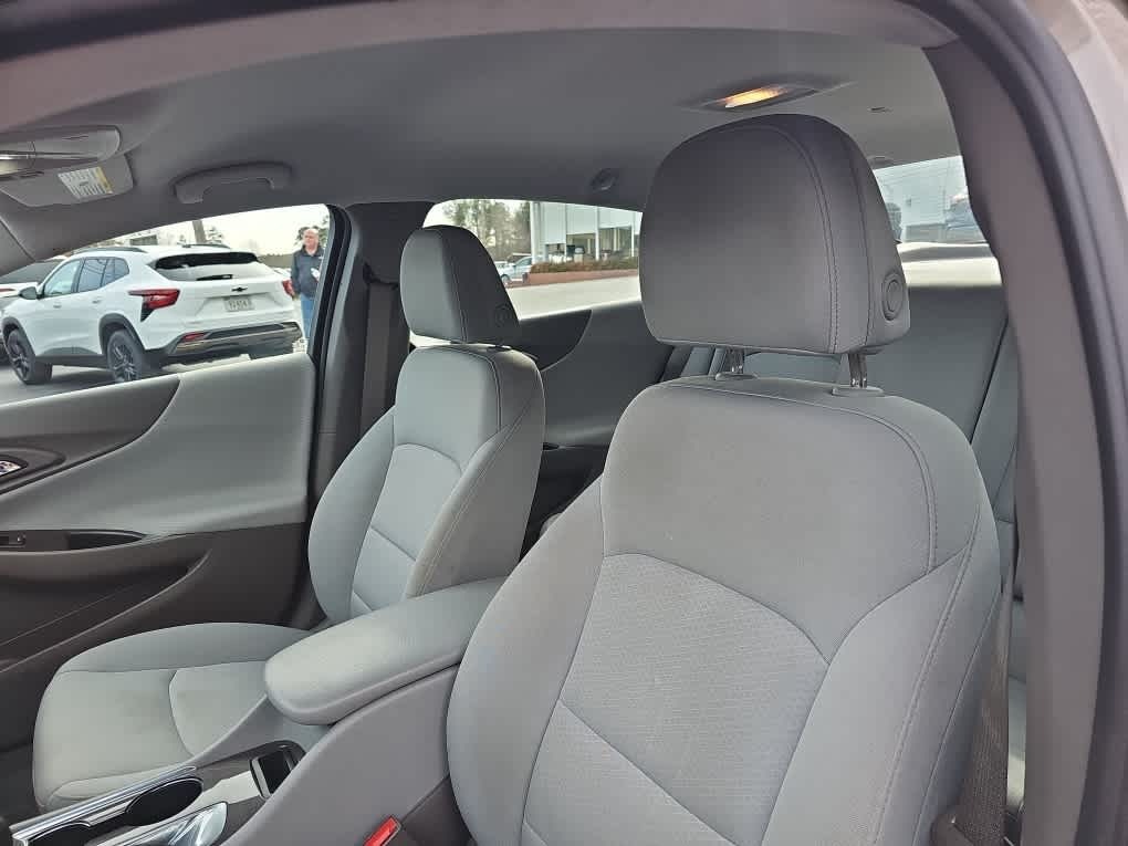 2022 Chevrolet Malibu FWD 1FL