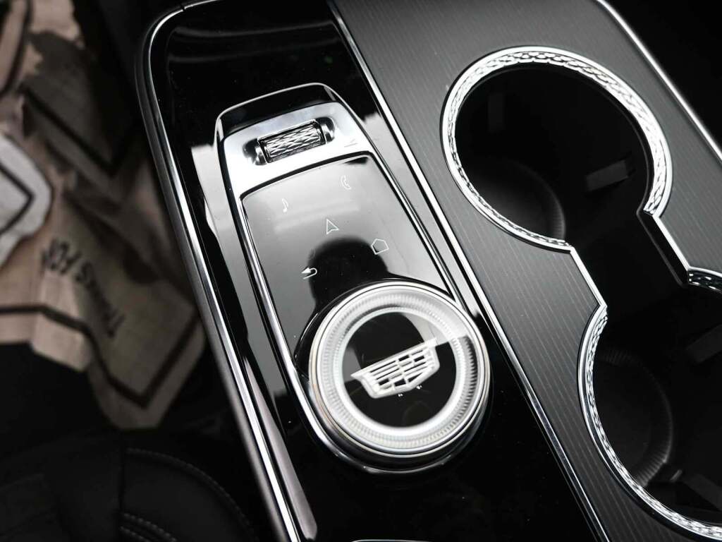 2026 Cadillac LYRIQ V-Series AWD