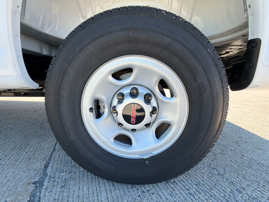 2025 GMC Savana Cargo RWD 2500 Regular Wheelbase Work Van