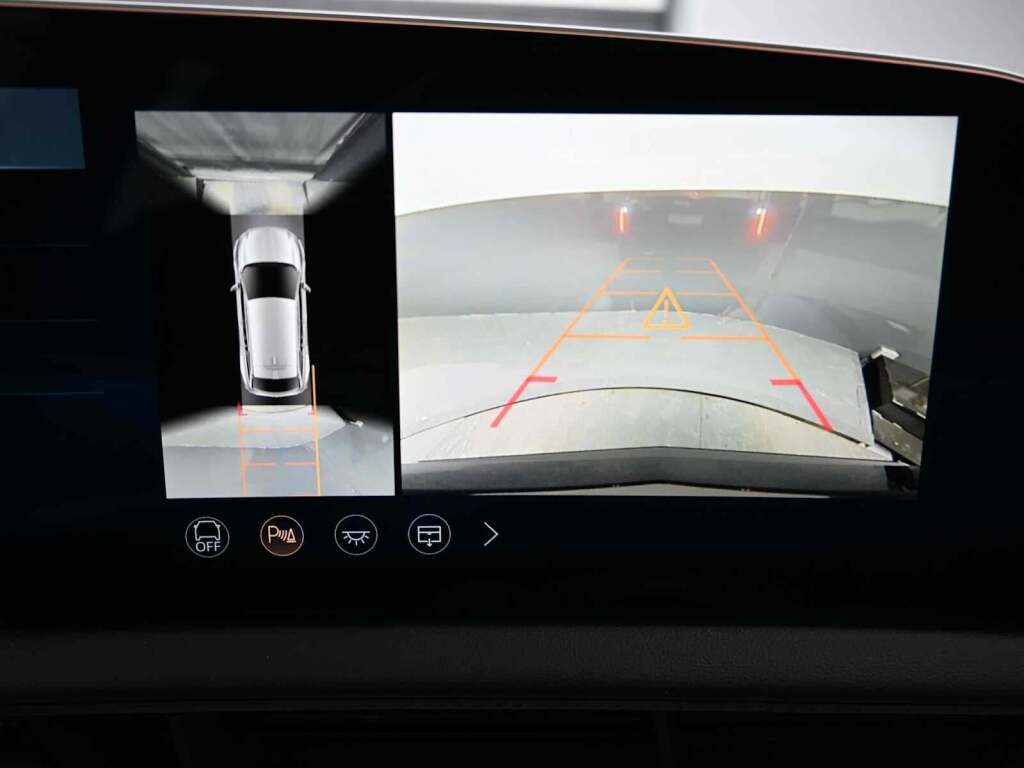 2025 Cadillac OPTIQ Sport 2 AWD